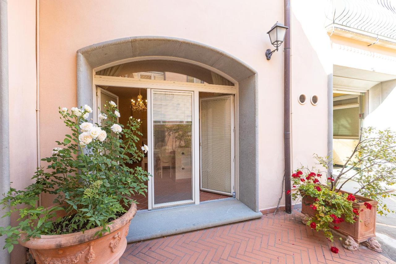 Palazzo Ghibellina By Rental In ฟลอเรนซ์ ภายนอก รูปภาพ